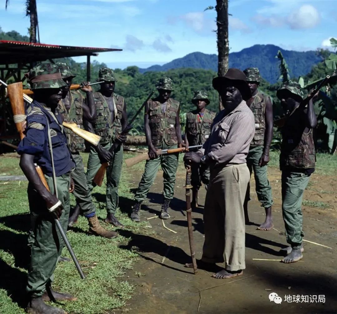 拖了这么久，这个岛还独立么？|地球知识局