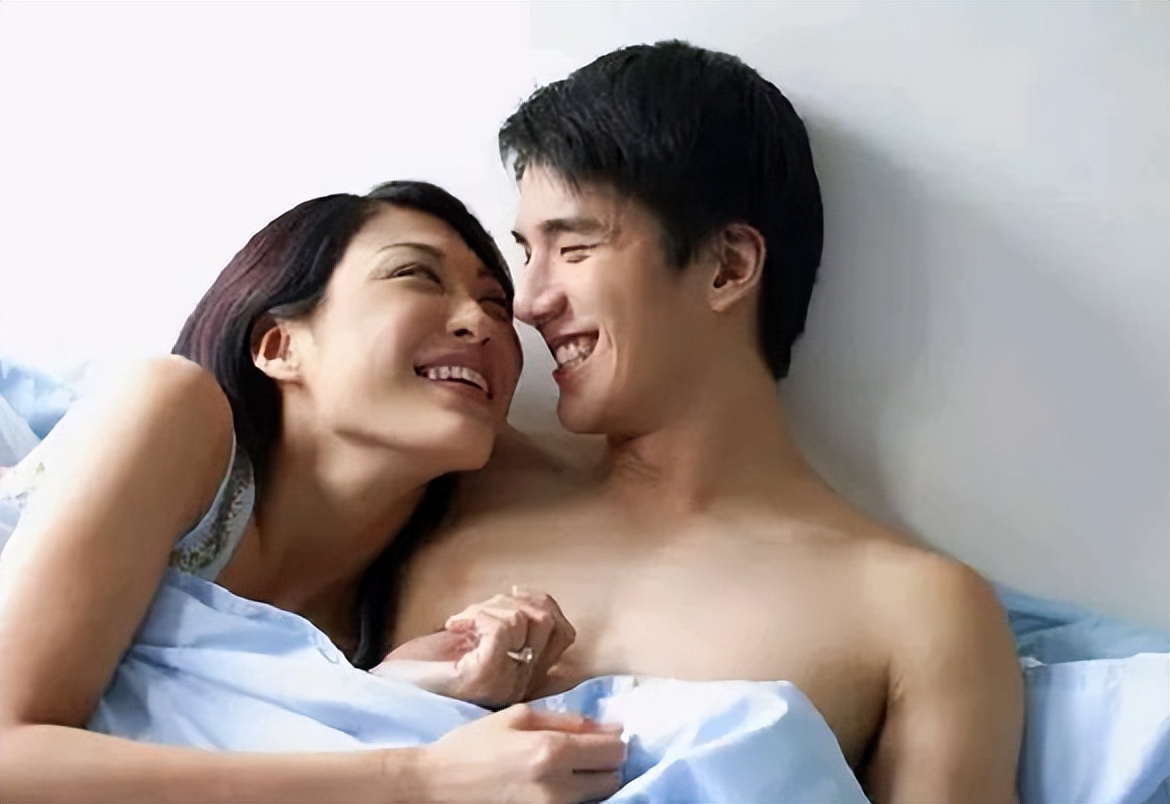 女性便后可以用普通卫生纸擦吗,女生上完厕所后该用湿巾擦拭吗