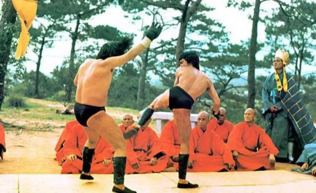 众人评价李小龙和成龙谁能打,李小龙实力对比甄子丹