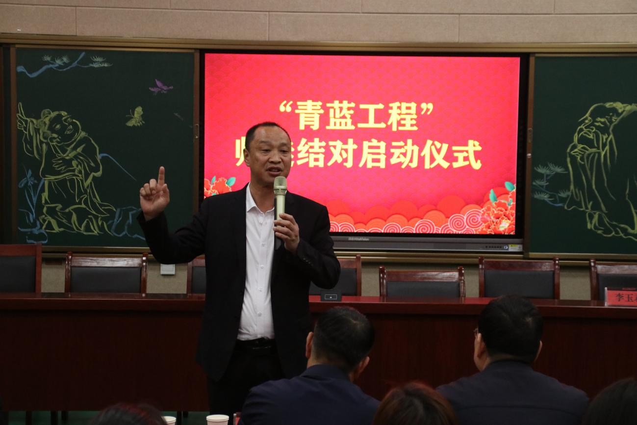 闈掕摑宸ョ▼鎼烘墜鍏辫耽甯堝緬缁撳浠紡,闈掕摑鎼烘墜宸ョ▼