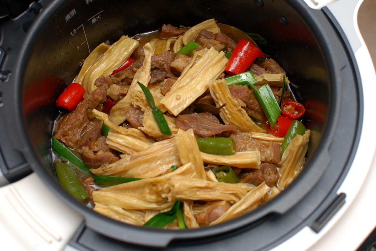 苏泊尔新出的一款高颜值电压力锅,苏泊尔电压力锅哪一款比较好用