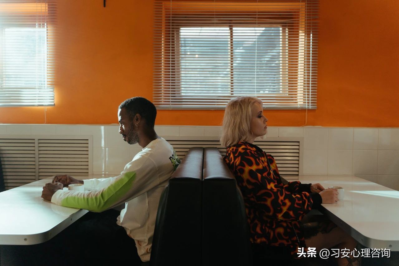 出现嫉妒情绪后你如何处理,如何避免羡慕嫉妒恨的情绪