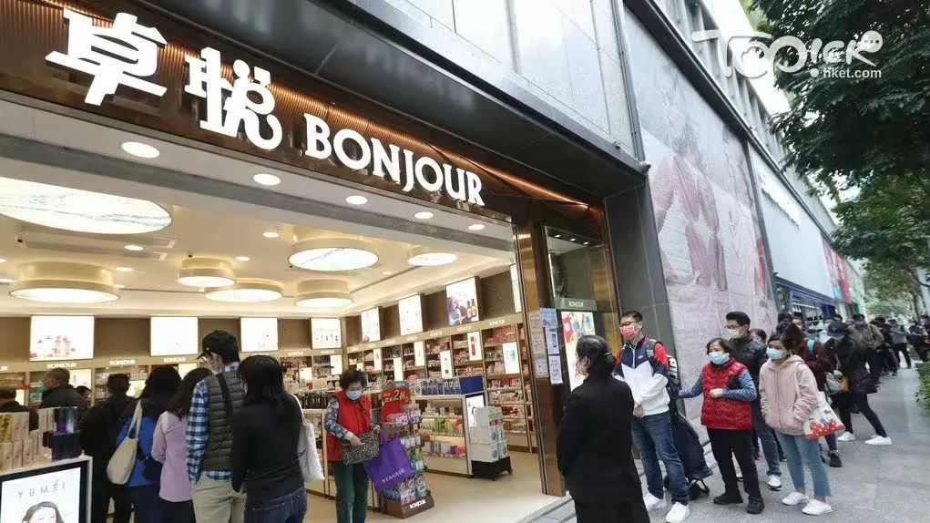 TVB女星豪门梦碎？美妆巨头“10亿太子爷”破产，宫斗戏还没完