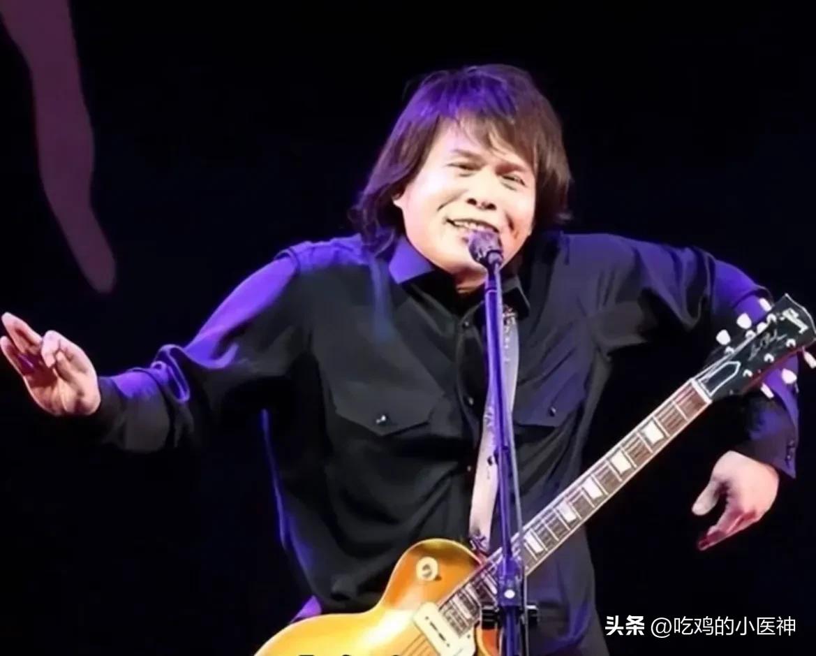 伍佰演唱会部分观众高呼退票,伍佰演唱会歌迷唱歌是真的吗