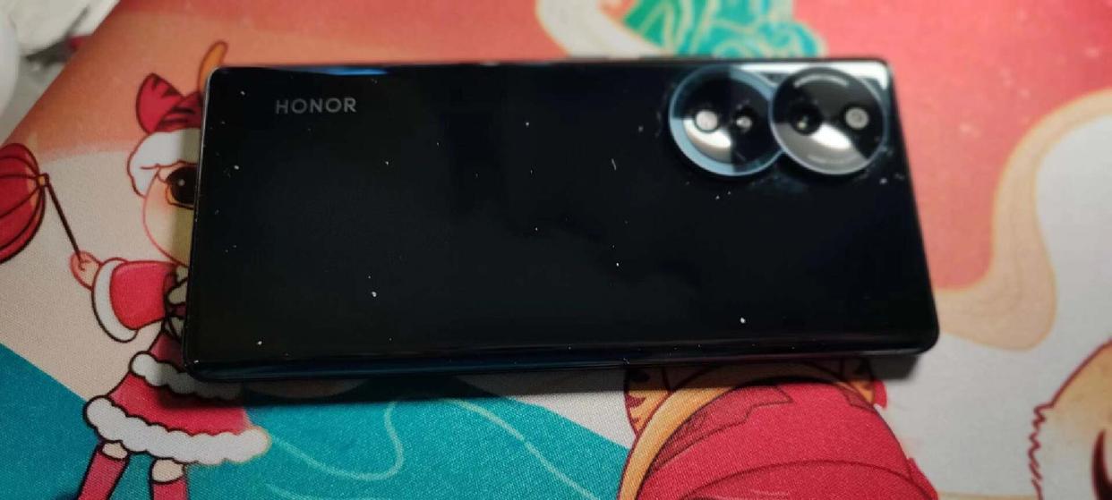 荣耀80手机老年人,荣耀80是老年机吗