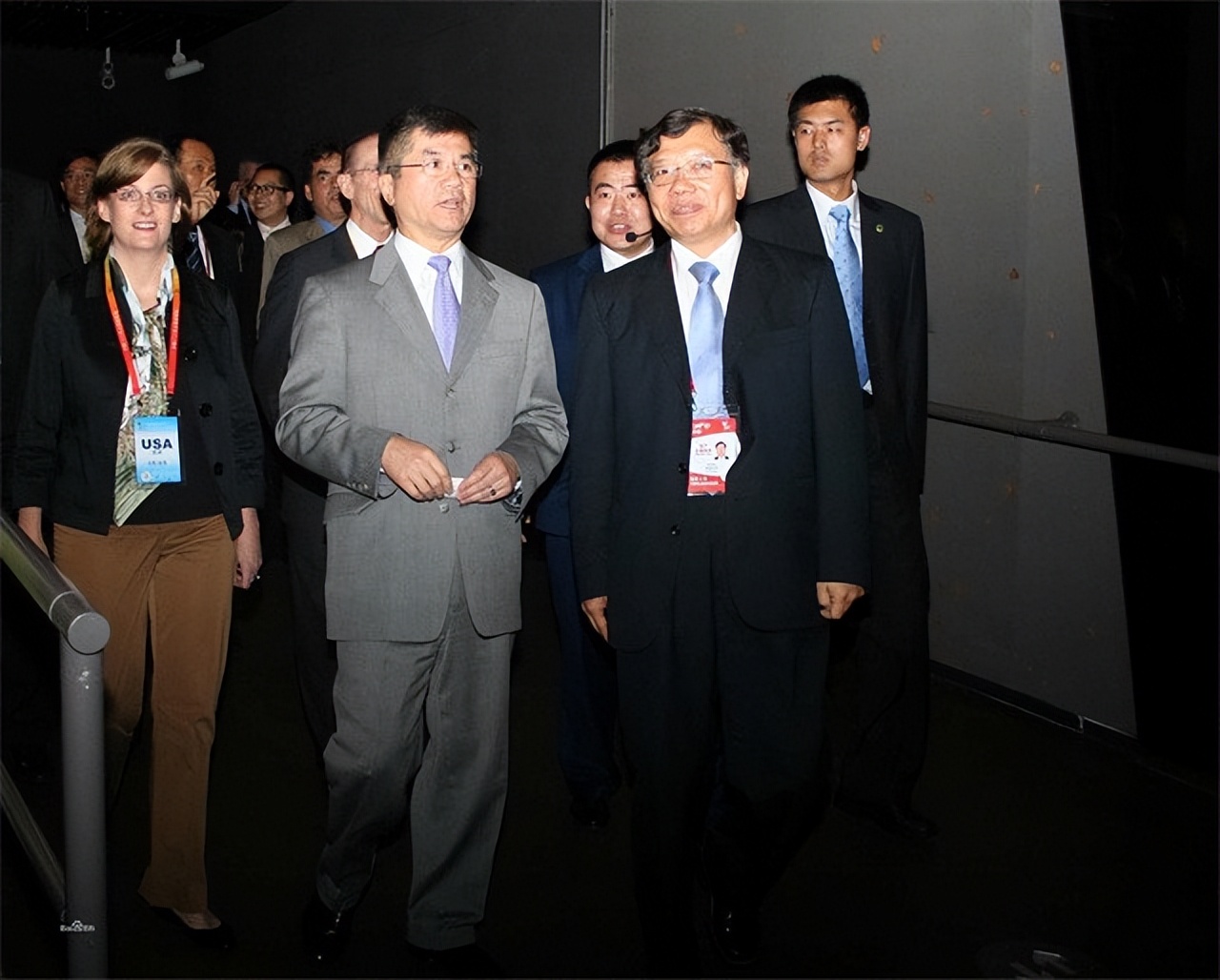 骆家辉之前的美国驻华大使,骆家辉前任大使