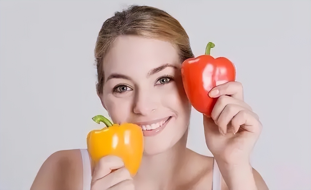 葛林若额头总是长小痘痘怎么办