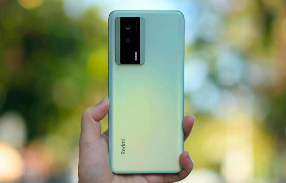 国产手机4000以上哪款性价比高,国产手机2500元性价比最高的一款