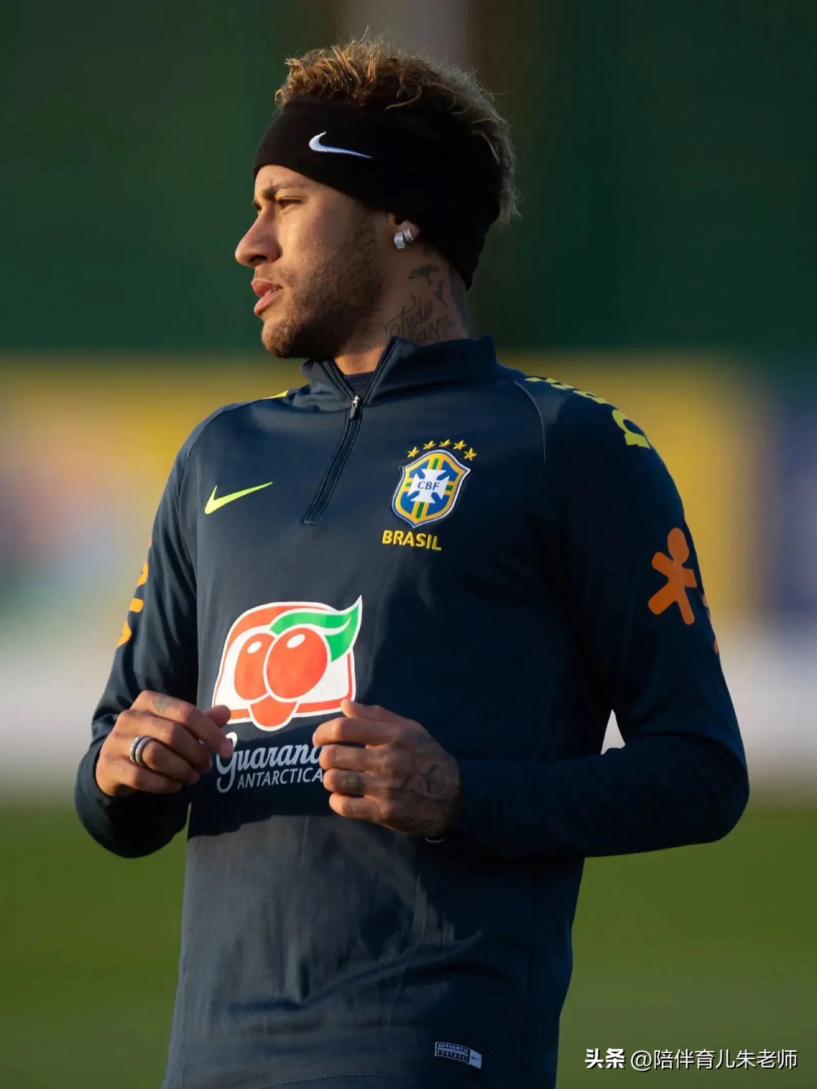 内马尔强悍的爆发力,内马尔升级胜利舞蹈