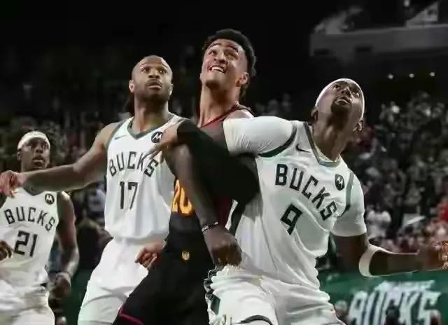 伊戈达拉巅峰时期联盟排名,巅峰伊戈达拉和格林谁更强