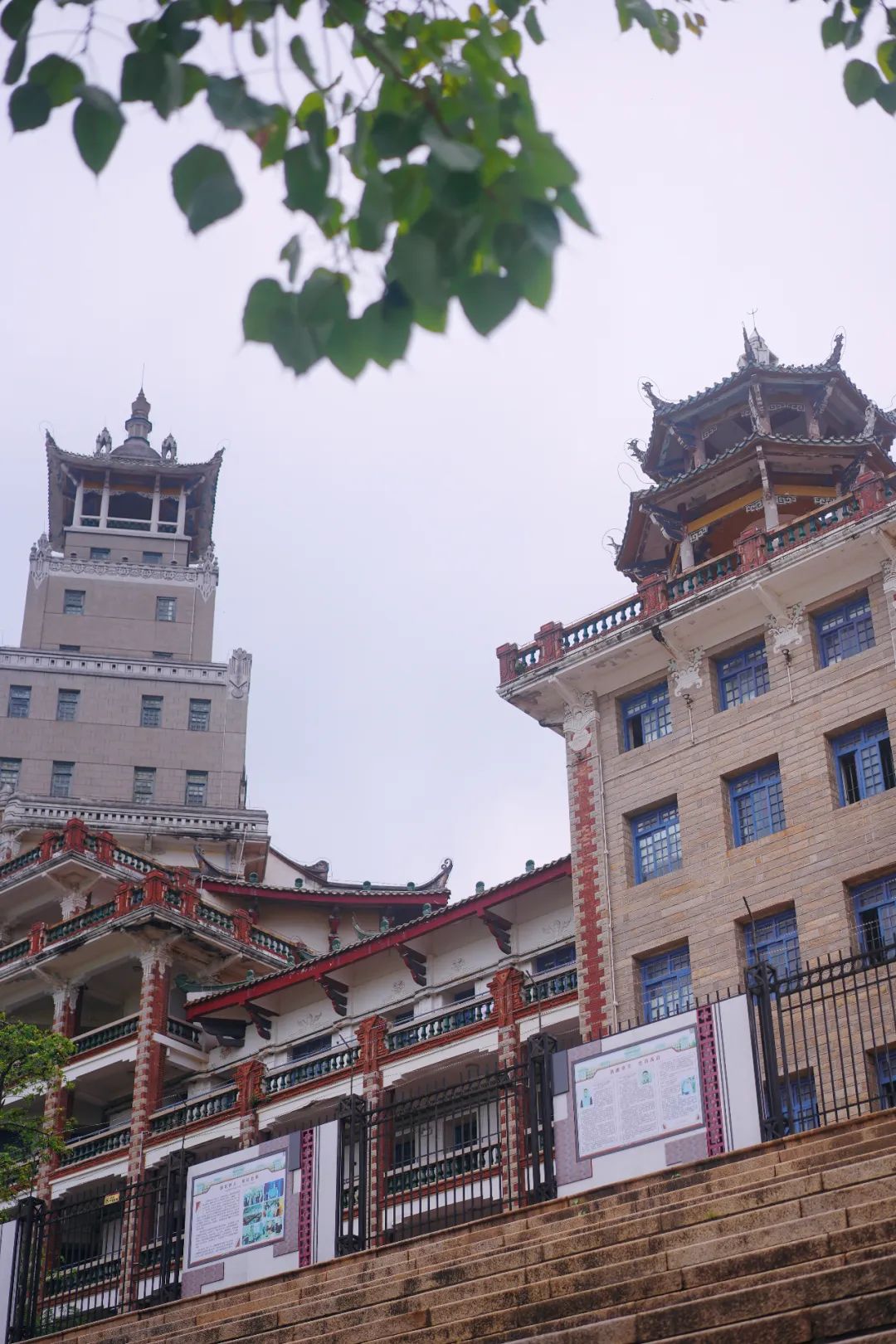 来厦门旅游订不到酒店,去厦门玩住不住鼓浪屿