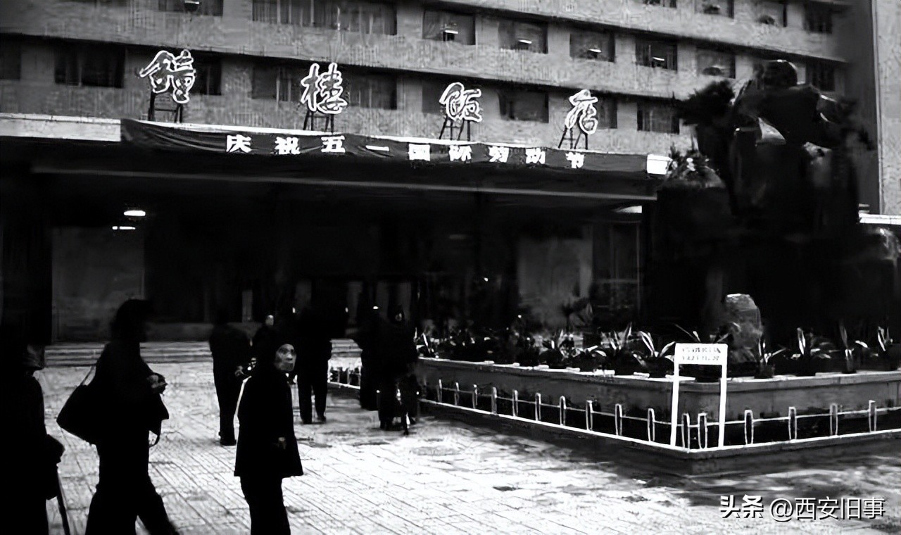 朱文杰看自己以前录的视频,朱文杰讲话