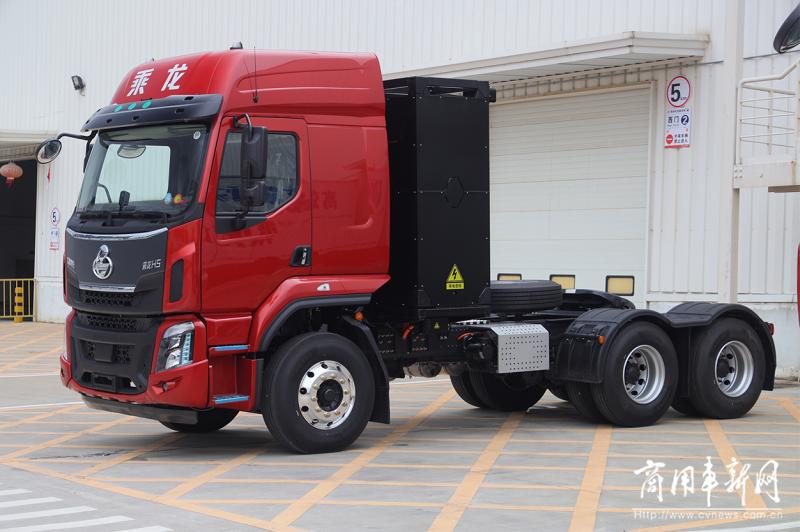 油太贵不赚钱？卡友竞价“杀红眼”？乘龙H5换电牵引车：换我试试