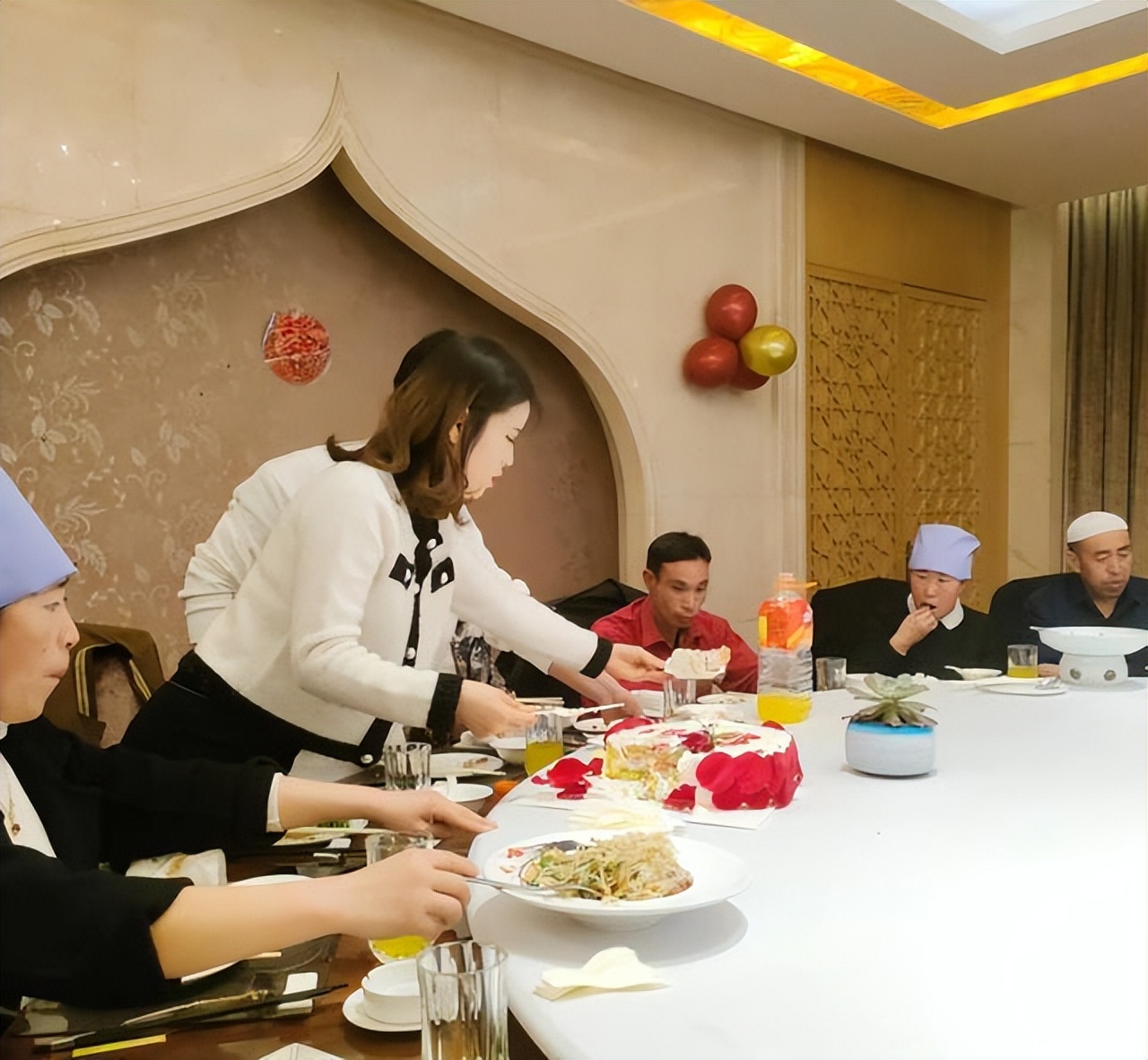 1888万天价彩礼引发热议,天价彩礼尴尬现场