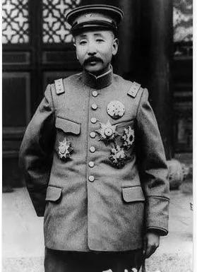 张作霖和段祺瑞他们是一辈儿的吗,张作霖与李大钊是兄弟吗