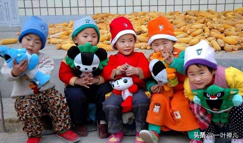 中国首例五胞胎，现年满22岁，妈妈坦言：如果重选，我一个也不要