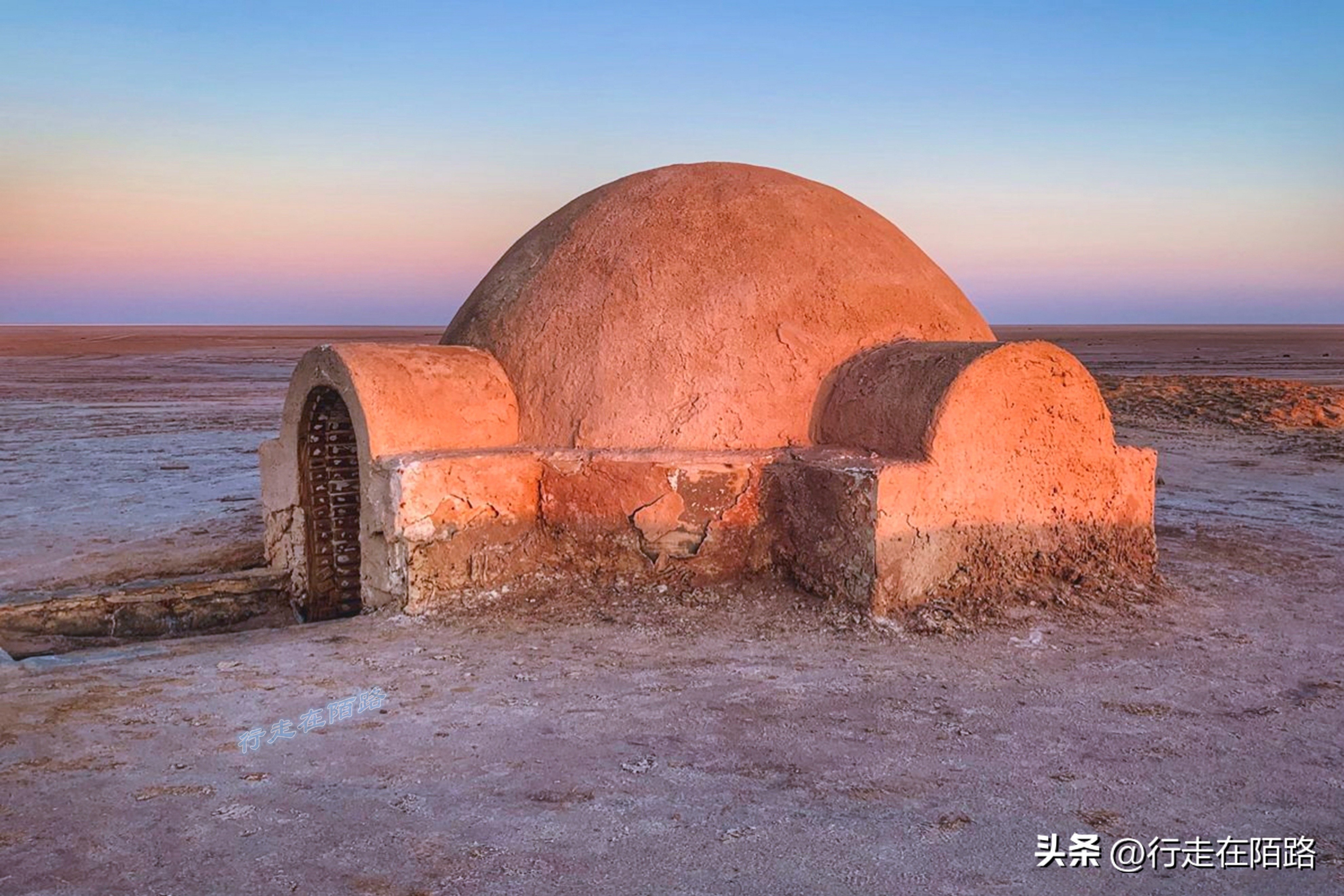 去过撒哈拉沙漠盐湖，才知道所谓的“喜马拉雅盐”是智商税