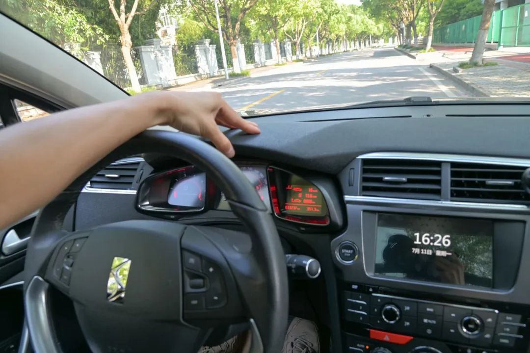 二手法系车哪款车最值得买ds5,法系最良心的三款车ds6