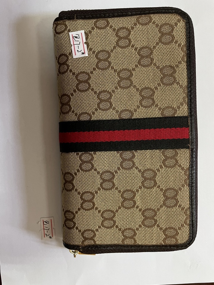 柳州一条男士皮带被法院拍卖都有几十人抢,还经历三百多次加价