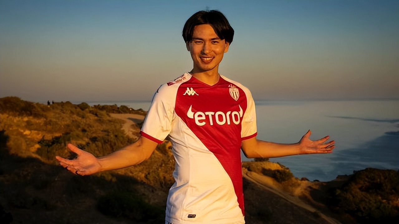 五大联赛效力的日本球员,日本联赛球员年薪排行