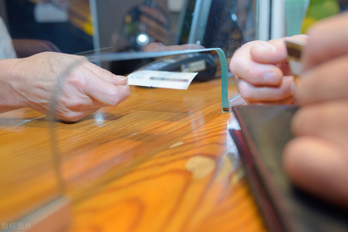 翡翠行业陷阱大揭秘 (揭秘珠宝翡翠行业内幕)