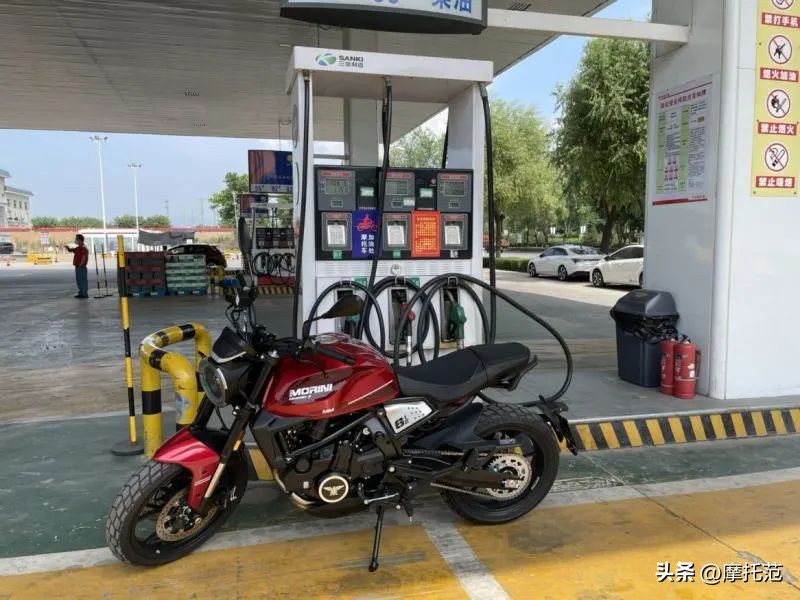 赛文佐650骑行照片,赛文佐650一箱油跑多少公里