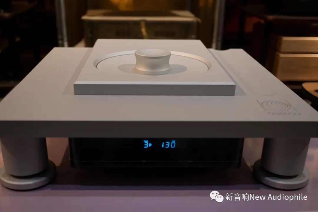 生动大气、温暖细致、回味绵长AudioResearchI/50电子管合并功放