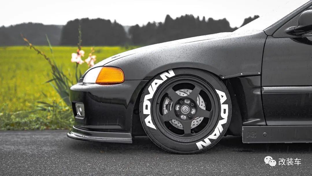 战斗范儿拉满的黑武士本田飞度GE和思域EG,兼顾素雅和张狂