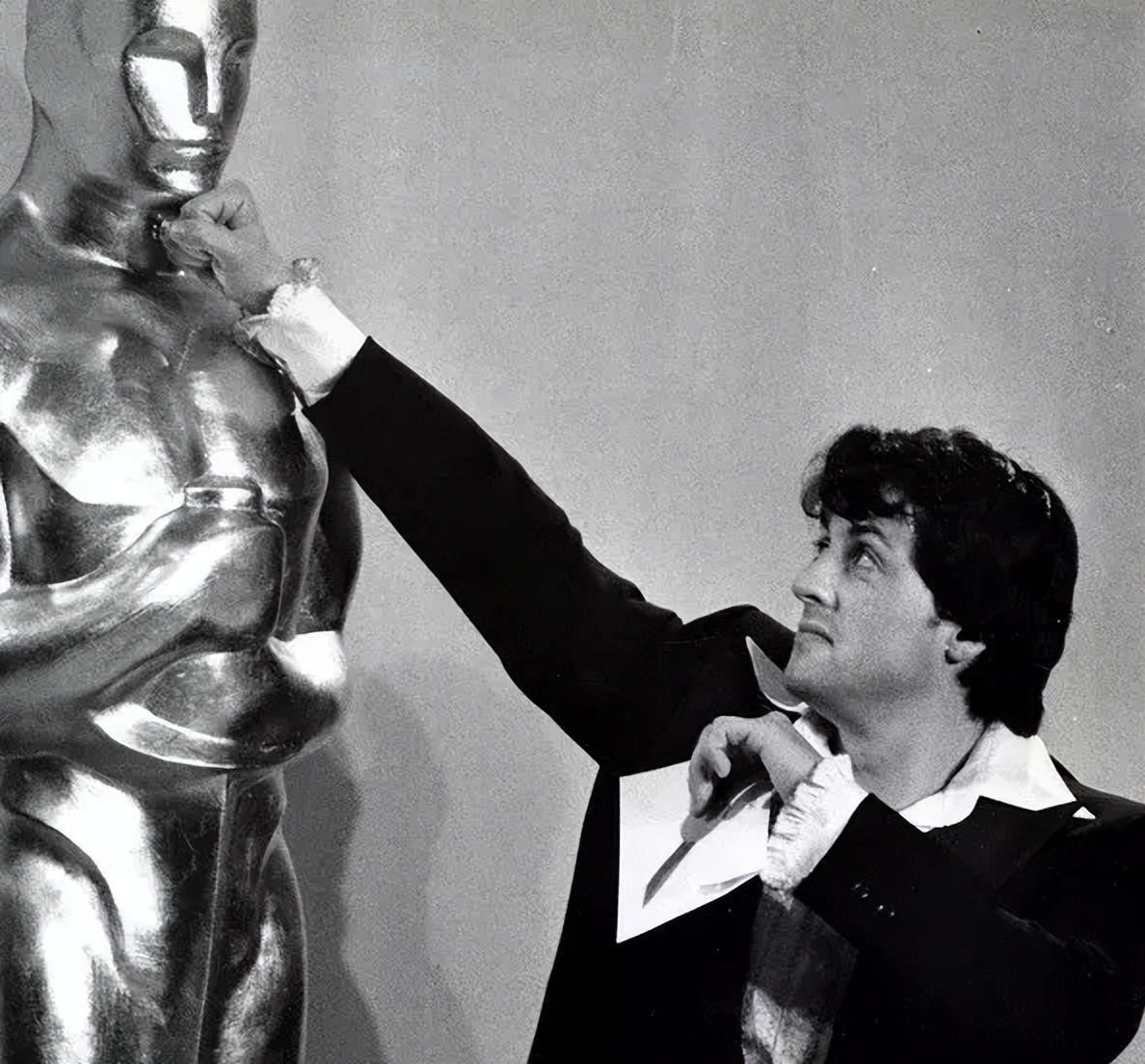 洛奇奋斗,跟洛奇差不多的拳击电影