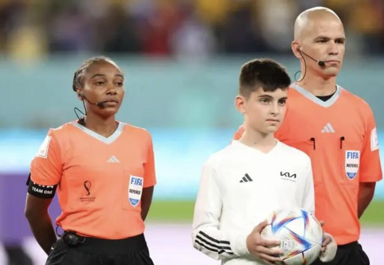 女性裁判十大美女,世界杯首位6个女裁判