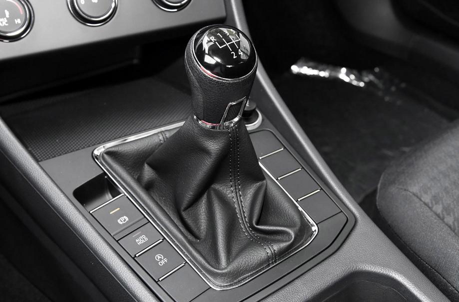 手动挡车为什么这么难开？驾驶心得