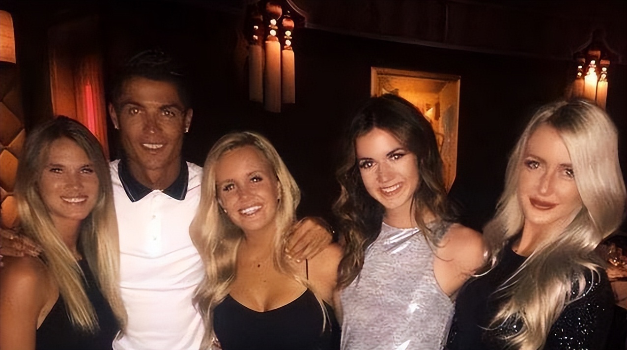 c罗的人生魅力,c罗各个年龄段身材照片