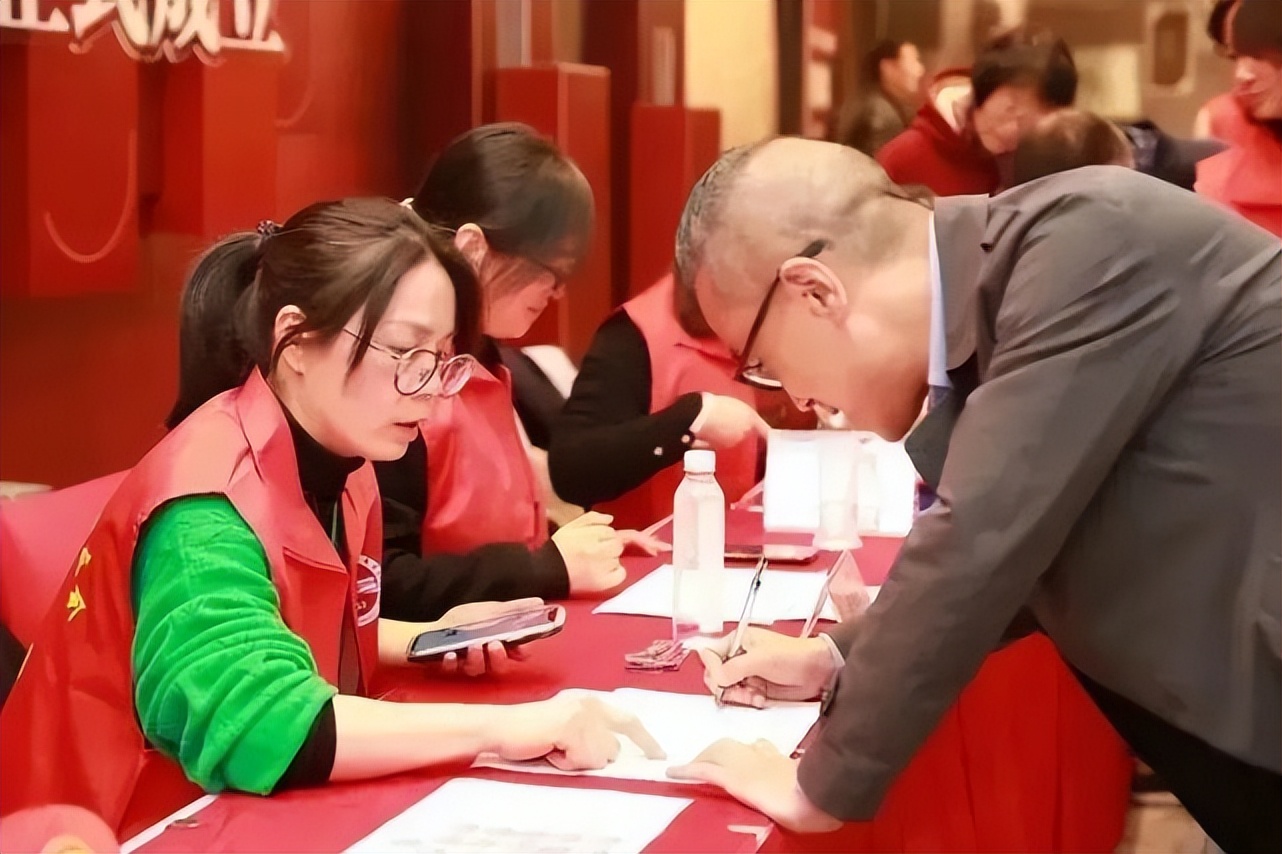 浙师大迎新大会,金华二中和义乌二中