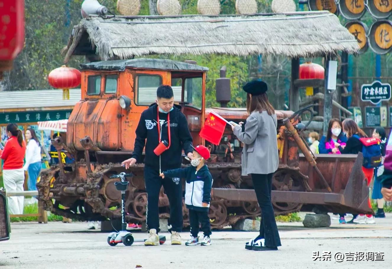火红的节日，火红的生活！吉林百姓以一幕幕欣欣向荣国泰民安的美好场景歌唱祖国祝福祖国