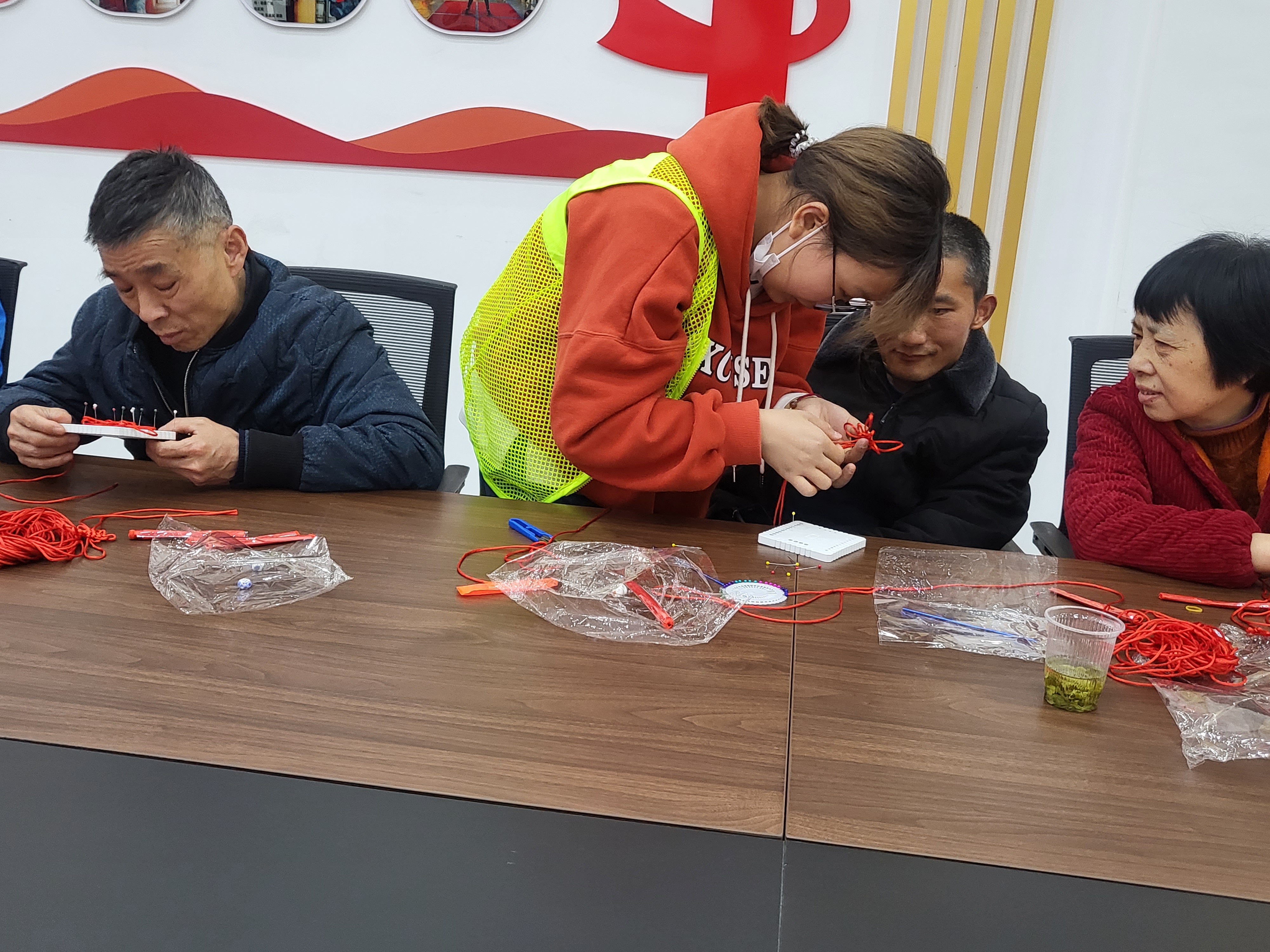 情系中国结,情系中国结共筑中国梦