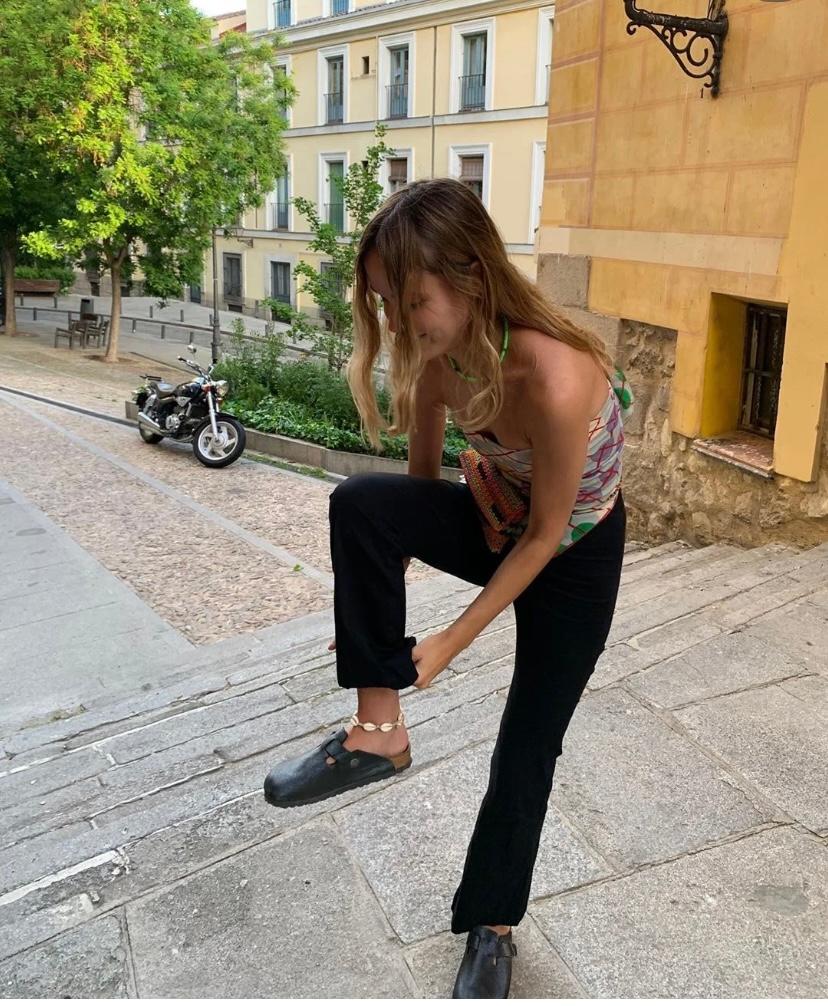 脚丑不敢穿凉鞋,脚特别臭不敢穿凉鞋