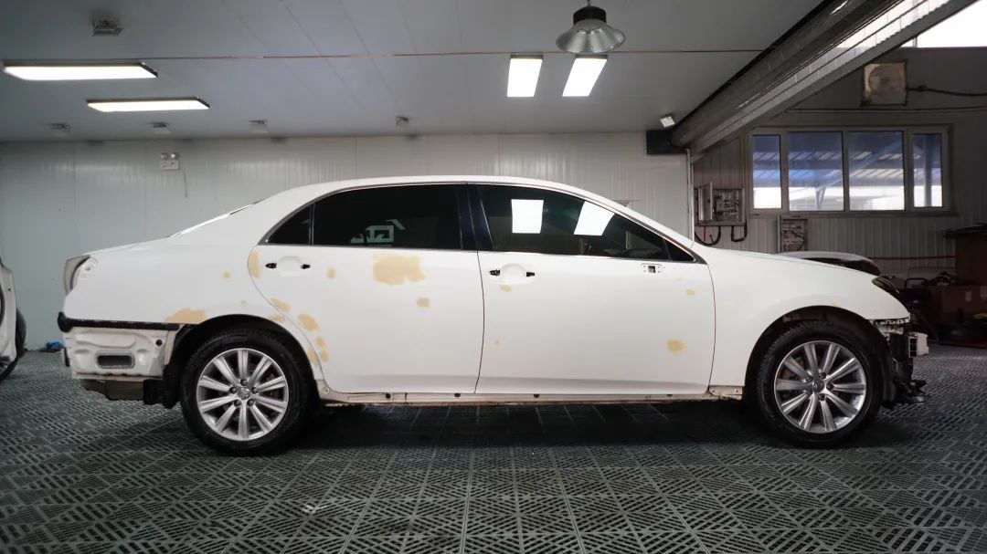 13代半皇冠底盘松散回炉重造,十三代皇冠彻底整备