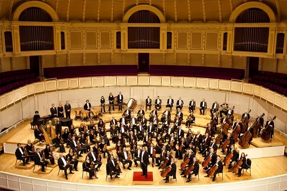 索尔蒂指挥马勒交响曲,索尔蒂指挥马勒第一交响曲