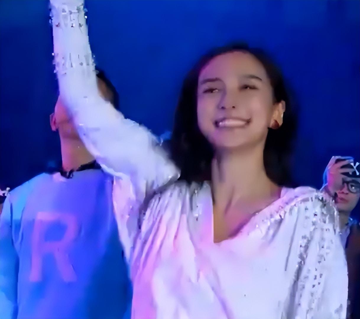 权志龙杨颖杜海涛颁奖典礼,权志龙杜海涛baby