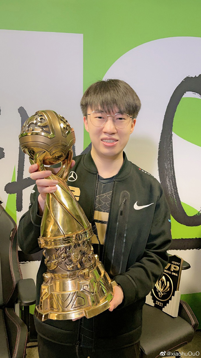 lollpl冠军庆祝活动,msilpl夺冠有什么活动