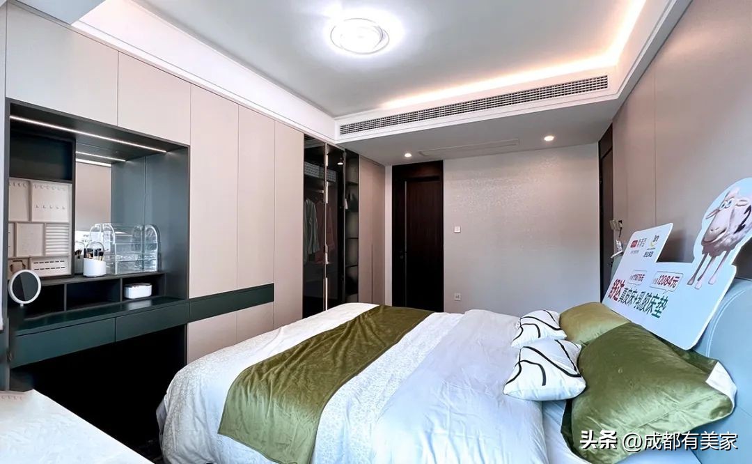 成品柜or定制柜谁更适合你家呢,比定制柜子更好的成品柜