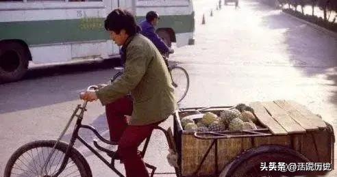 日本侵华施暴照：图6日军随军记者镜头里面的苏州姑娘,2