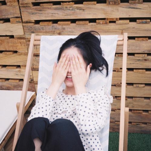 怎么和陌生女生聊天才能感兴趣,如何与陌生女生聊天教程