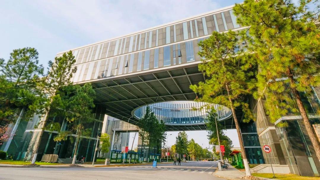 同济大学播音主持专业录取分数线,同济大学在江西的最低录取分数线