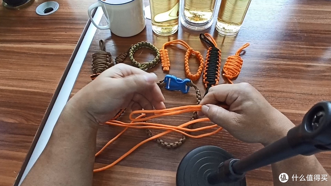 捆绑绳子教程简单方法,捆绳子怎么捆又快又好看