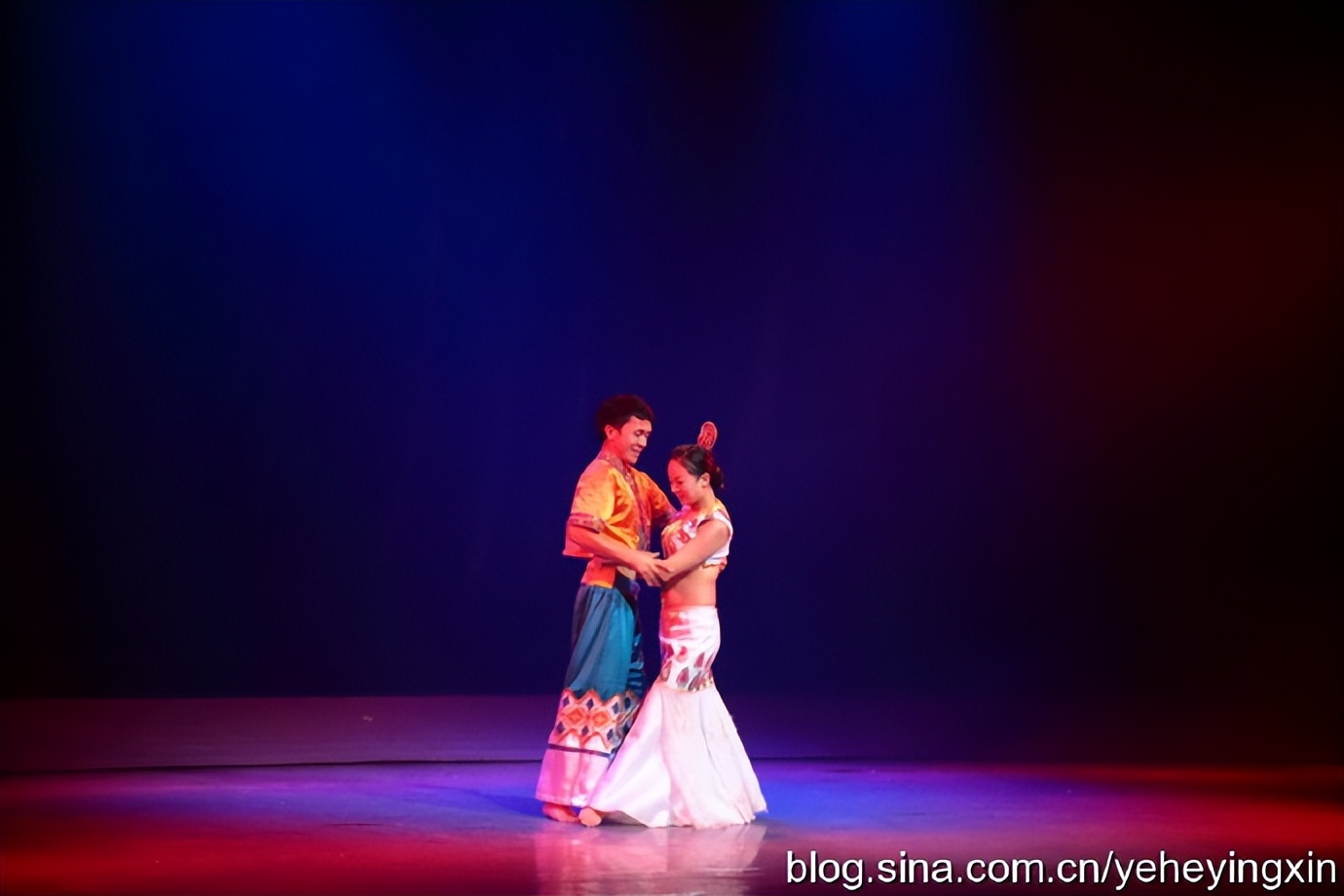 丽江丽水金沙表演好看吗,丽水金沙民族歌舞表演