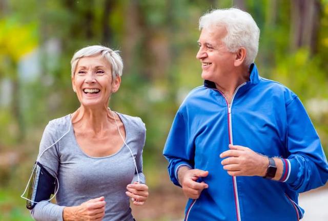 假设每天只吃菜不吃米饭，一段时间后，身体会有什么变化？