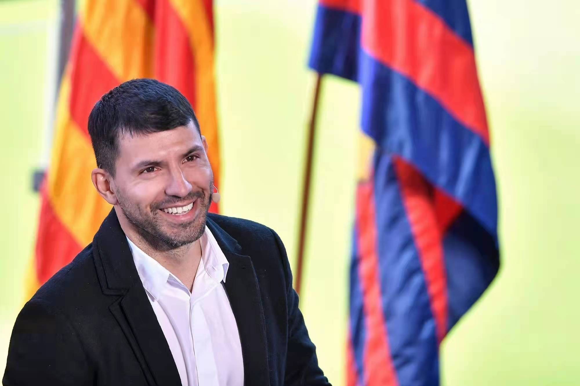 阿圭罗退役告别仪式视频,阿奎罗退役发布会