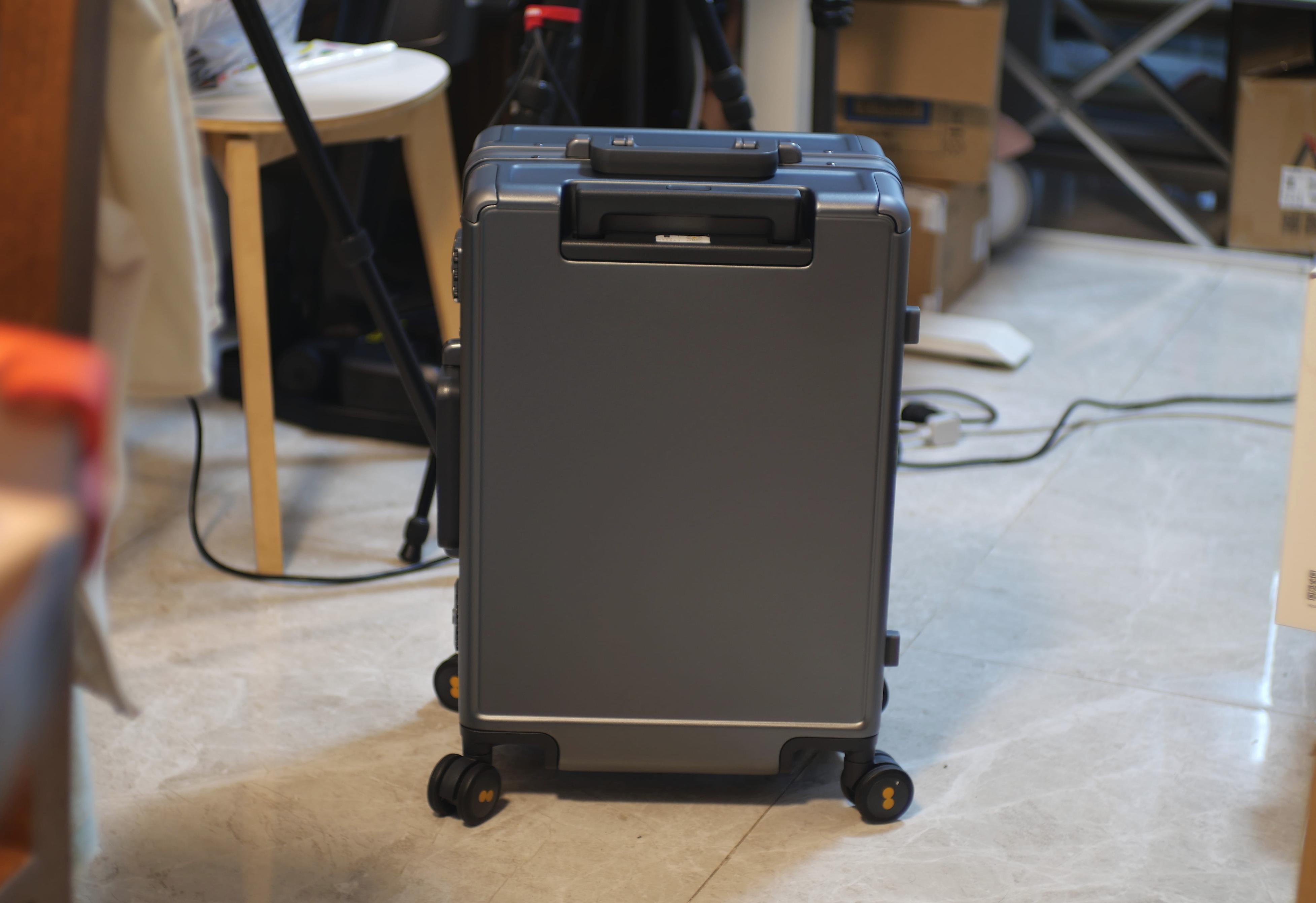 长途旅行买什么旅行箱好,旅行时如何选择合适的旅行箱