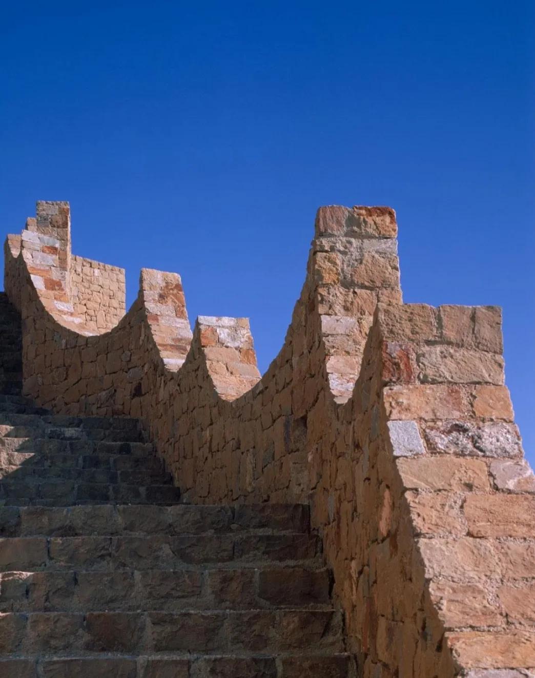 西班牙鬼才建筑师的梦幻世界,西班牙鬼才